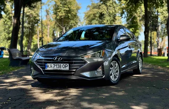 Hyundai Elantra 2019