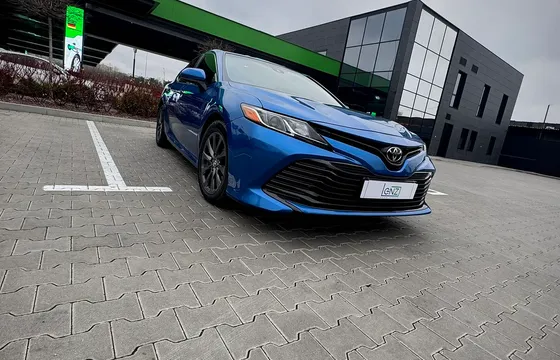 Toyota Camry 2019